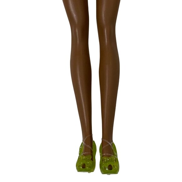 Disney Princess and the Frog Tiana African American Fashion Doll 11" - Picture 5 of 6